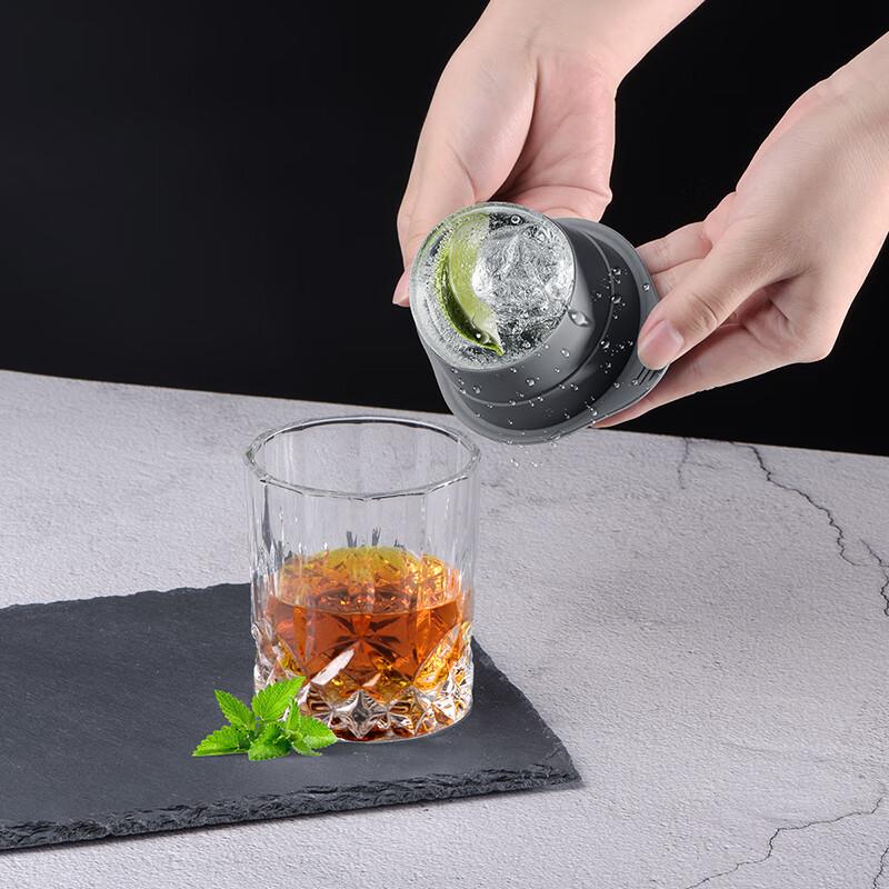 Große 6cm Runde Kugel Eiswürfelform DIY Eiscremebereiter Kunststoff Eisform Whisky Eiswürfelbehälter für Barwerkzeug Küchenhelfer Zubehör