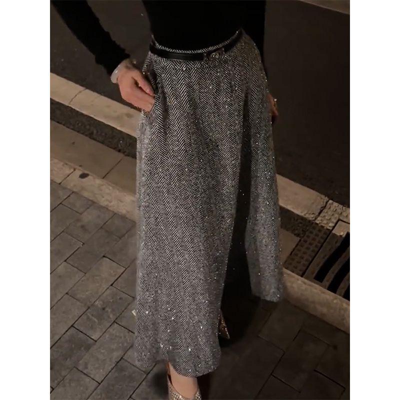 Gray High-Waisted Wool Blend Midi Skirt with Highlight Pocket Print for Women