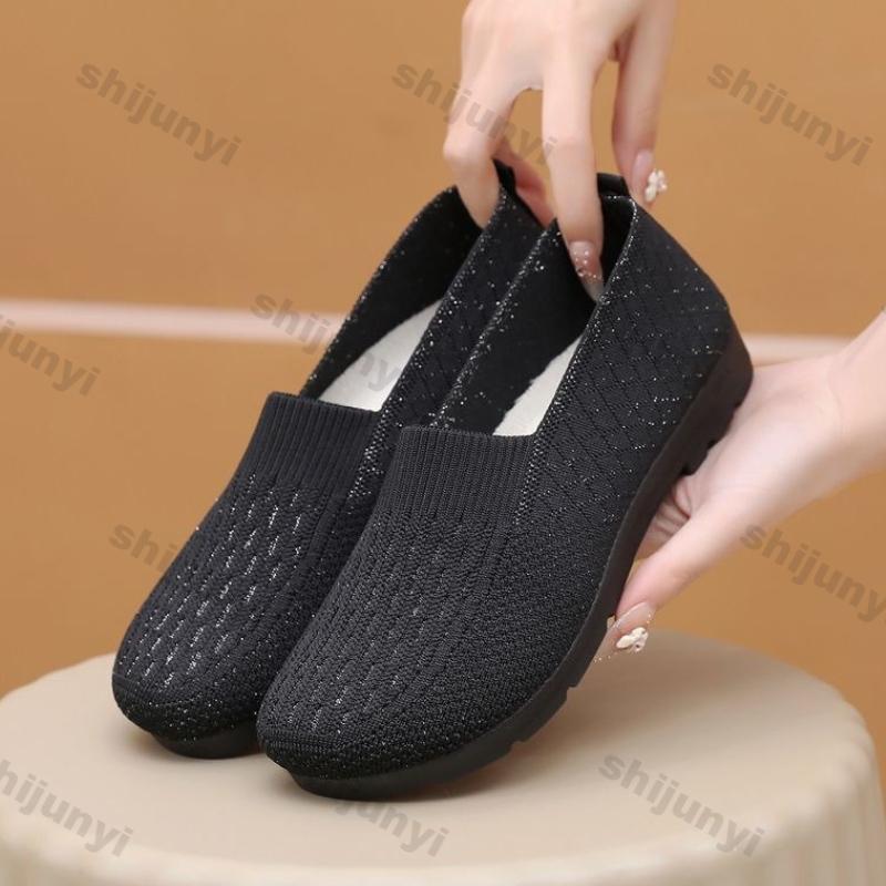 Fashion Large Size Women's Shoes Summer New Mesh Breathable Lightweight Comfortable Outdoor Casual Shoes Fashion Slip on Soft Sole Flats