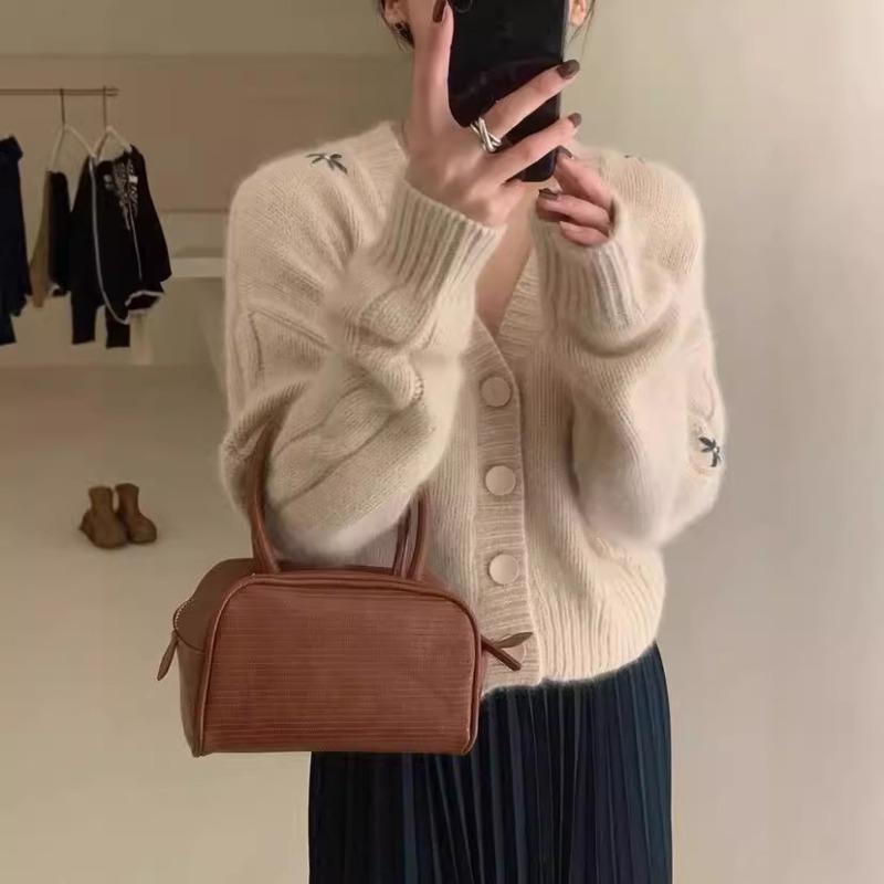 Autumn and winter new versatile knitted sweater jacket embroidered milk fufu soft waxy lazy wind knitted cardigan sweater women