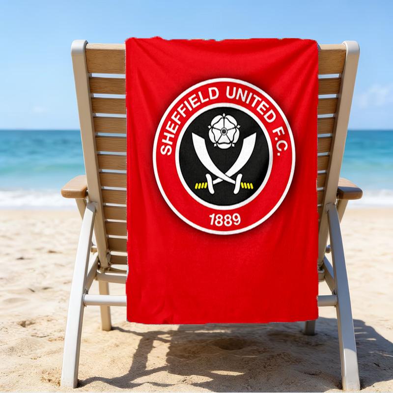 1pc Football Team (53) Beach Towel, Beach and Seaside Swimming Pool Equipment, Fashion Pattern, Rectangular, Travel Essentials
