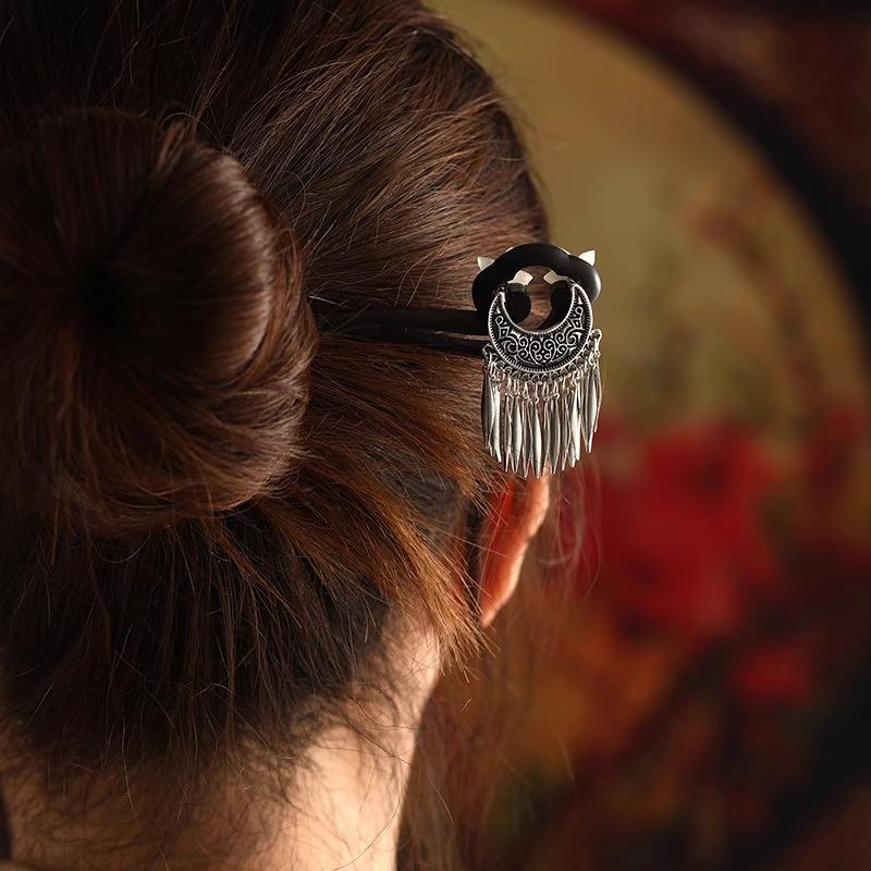Ancient Style Hanfu Horse Face Skirt Tassel Hairpin