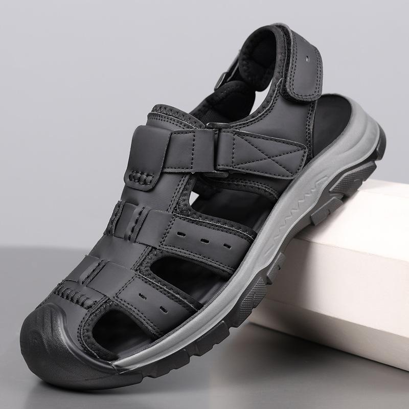 Sandals men's 2025 summer outer wear bag head non-slip men's driving sports breathable casual leather sandals 2025