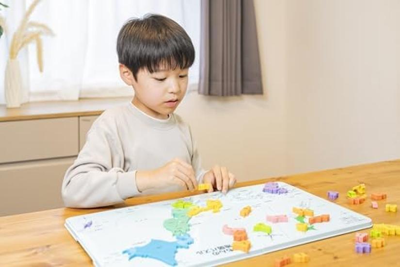 Kumon Japan Map Puzzle with Japanese World Heritage Sugoroku Educational Toy for Ages 5 and Up Publishing's (Sugoroku Game) - (KUMON PN-33)
