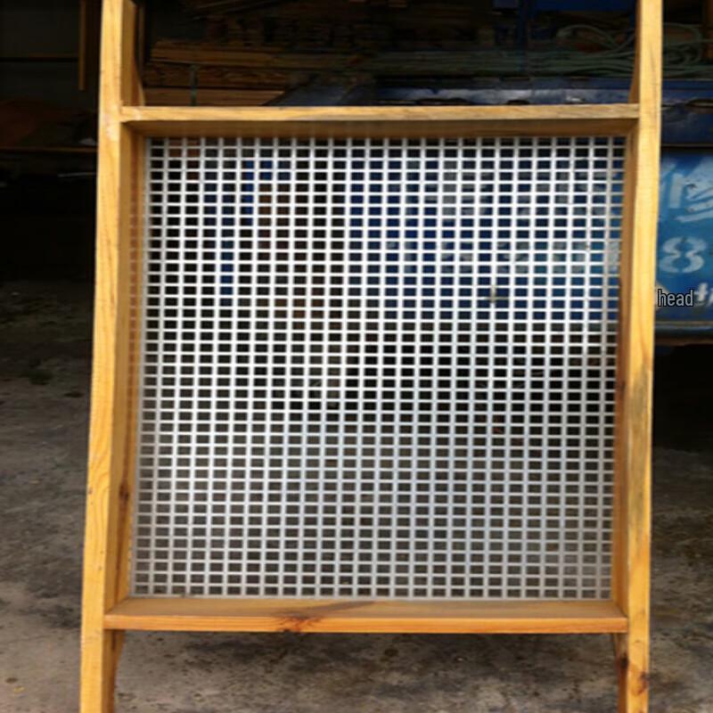 FVT Wooden Frame Square Hole Sand and Gravel Sieve