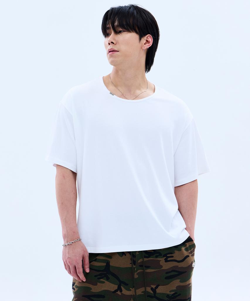 Mihag Metal Clip U-Neck T-Shirt (White)