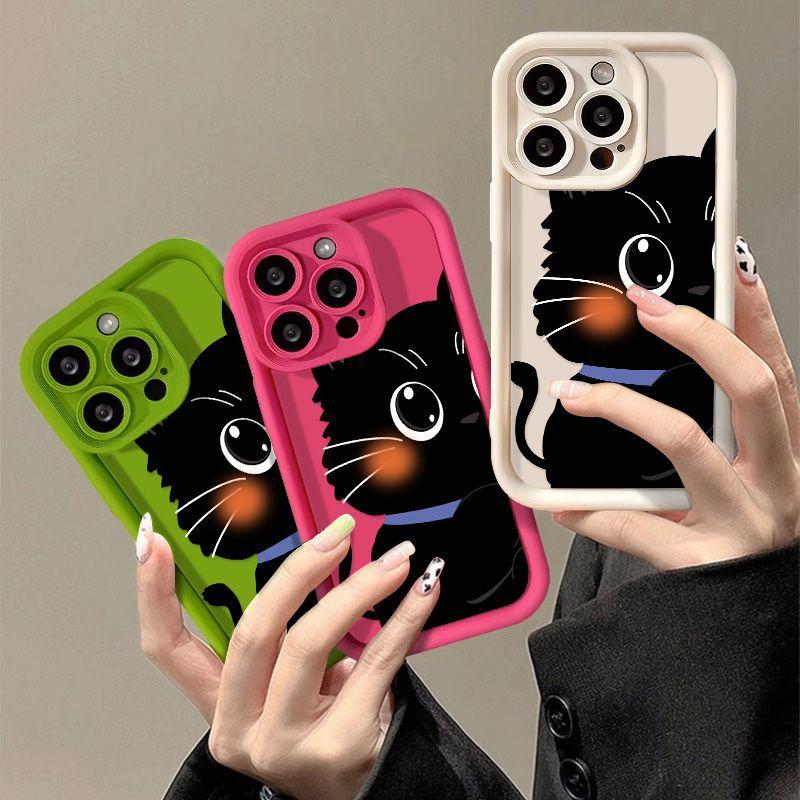 Big eyes black cat for iPhone17PorMax mobile phone case 17 Apple 16 matte 14/15 all-inclusive soft case
