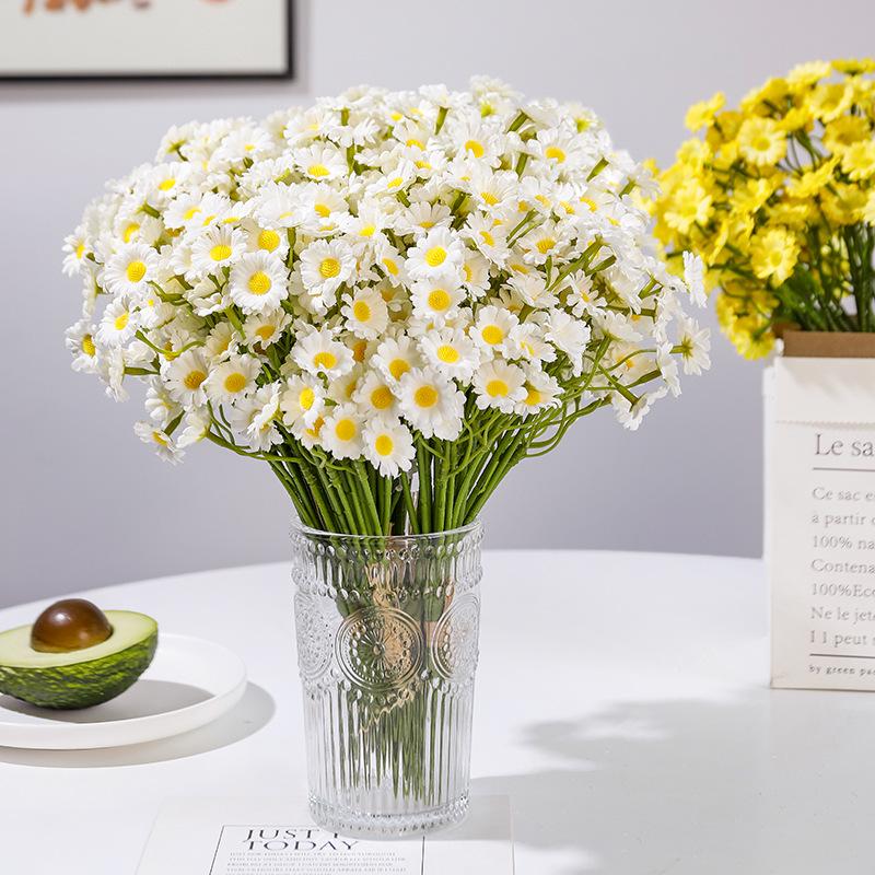 Nordic Dining Table Small Daisy Chamomile Silk Flower Bouquet for Home Decor