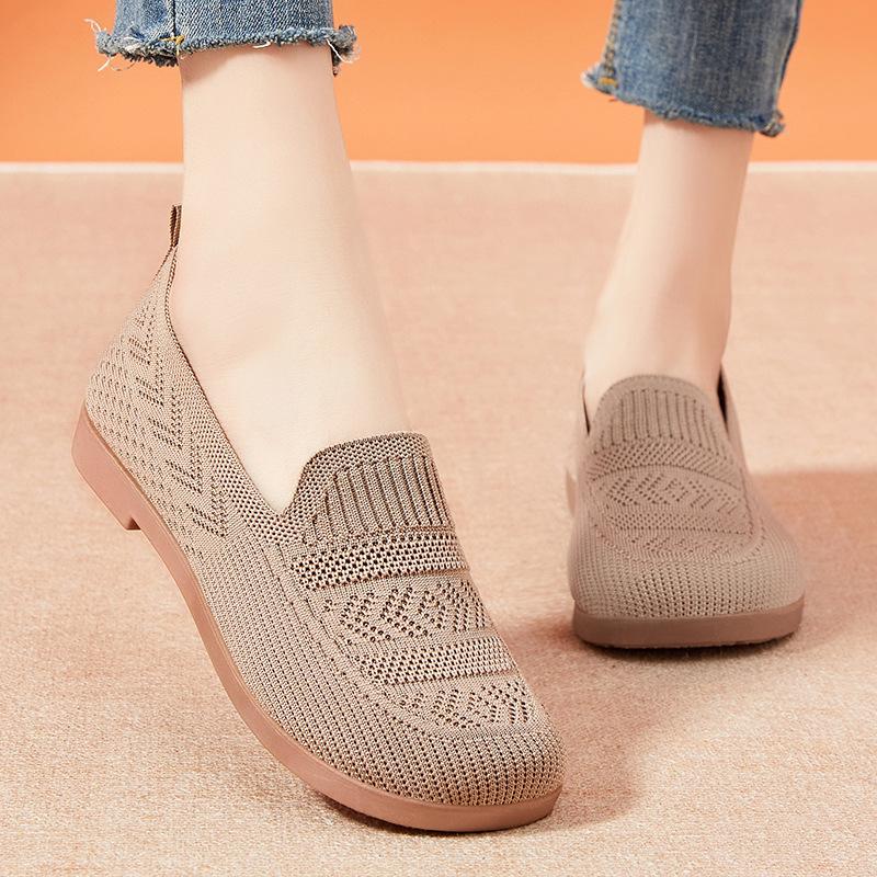 Old Beijing cloth shoes women's summer mesh shoes breathable flat bottom lightweight one pedal hollow mesh shoes elderly shoes mother shoes