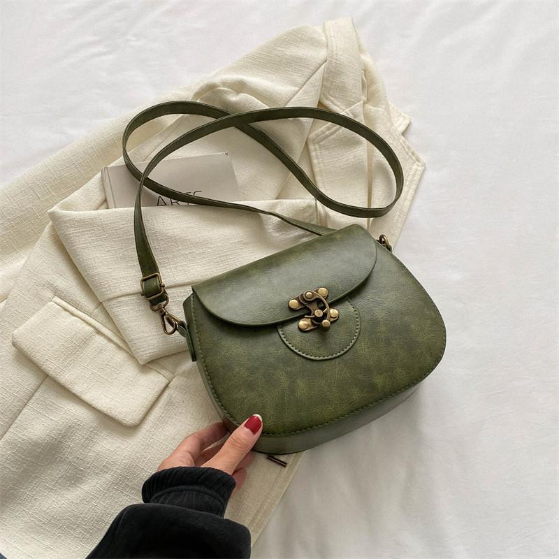Fashionable Casual Shoulder Bag For Women Vintage Design Soft And Spacious Saddle Bag