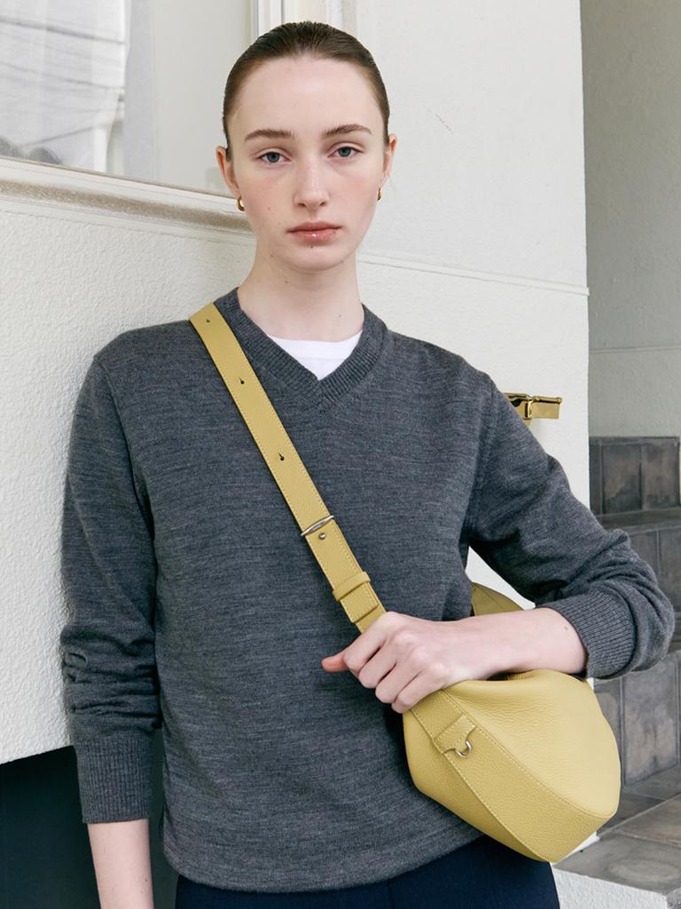 Demeriel Elise Hobo Bag Small Butter Beige