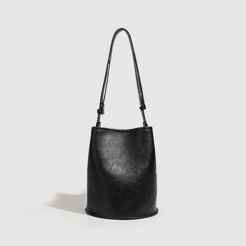 Simple, Fashionable and Laid-back Style Business Casual Large Capacity Single-shoulder Crossbody Bucket Bag
