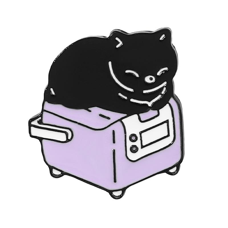 Cartoon Adorable Cat Brooch Set For Men And Women Stylish Metal Pins With Unique Design