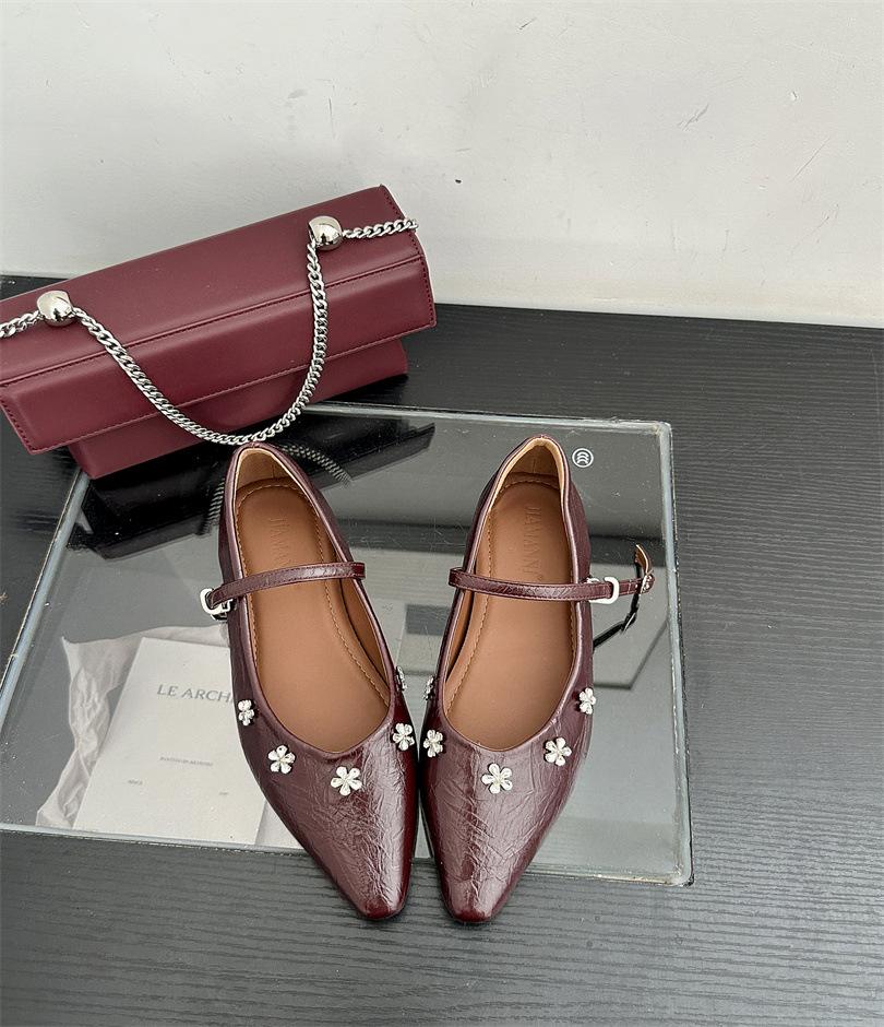 Inner Height Increase French Rhinestone Word Belt Mary Jane Shoes Women's 2025 Summer New Shallow Single Shoes Flat Shoes Small Leather Shoes