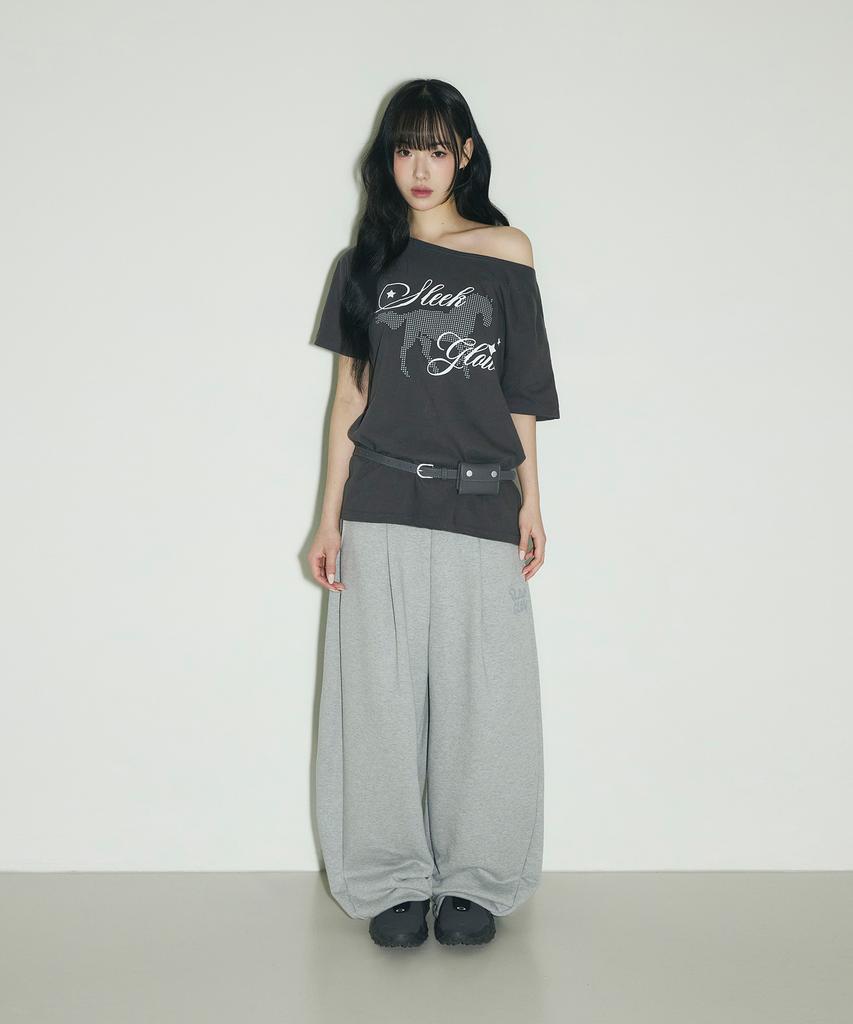 Seulliggeullou Logo Pintuck Wide Curved Sweatpants [Gray]