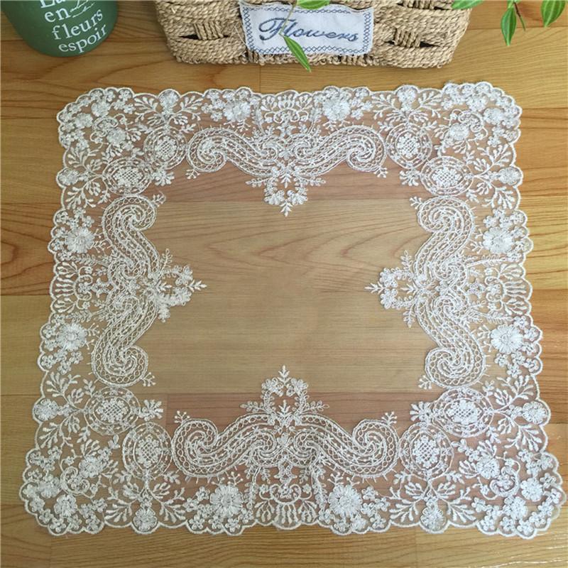 Europeisk stil meshbroderi fyrkantig bordsunderlägg fruktfat teservis kaffekopp druvställ skyddsduk jul bröllopsdekor