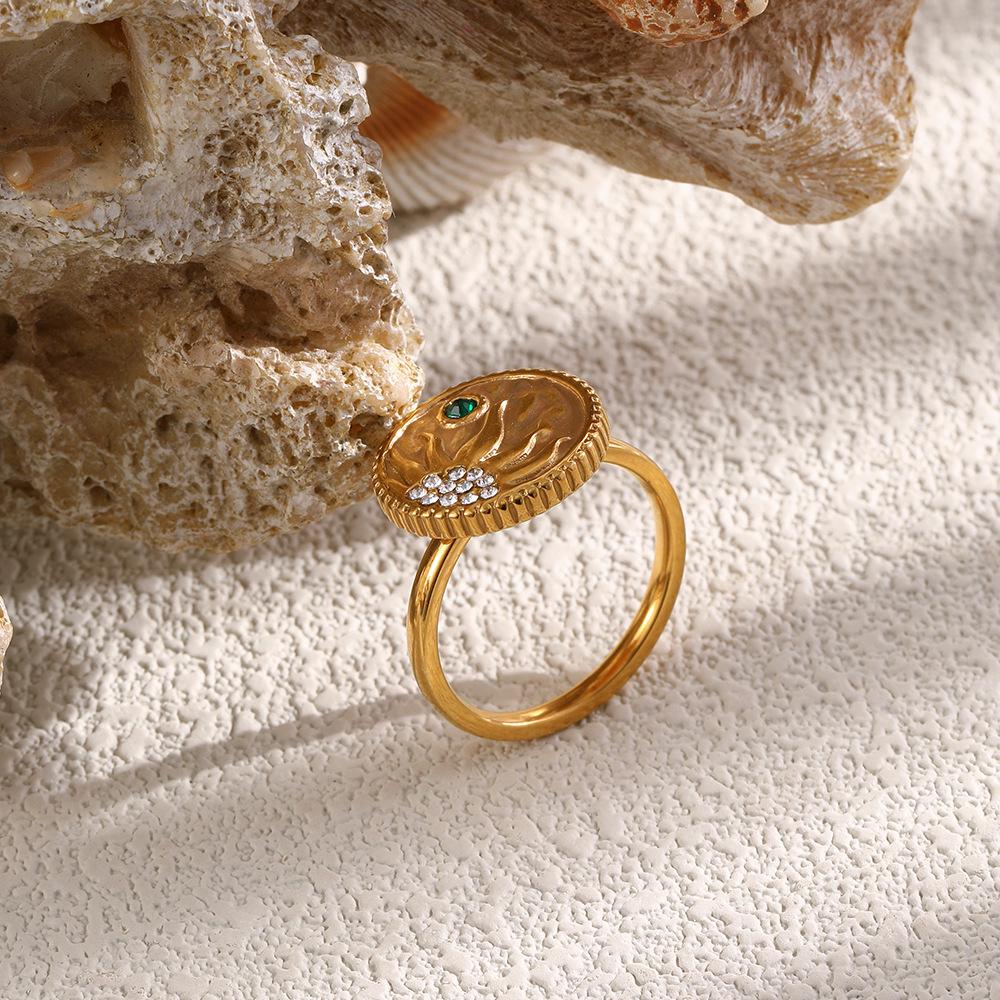 European & American Retro French 18K Gold-Plated Sun Face Ring with Diamonds for Women
