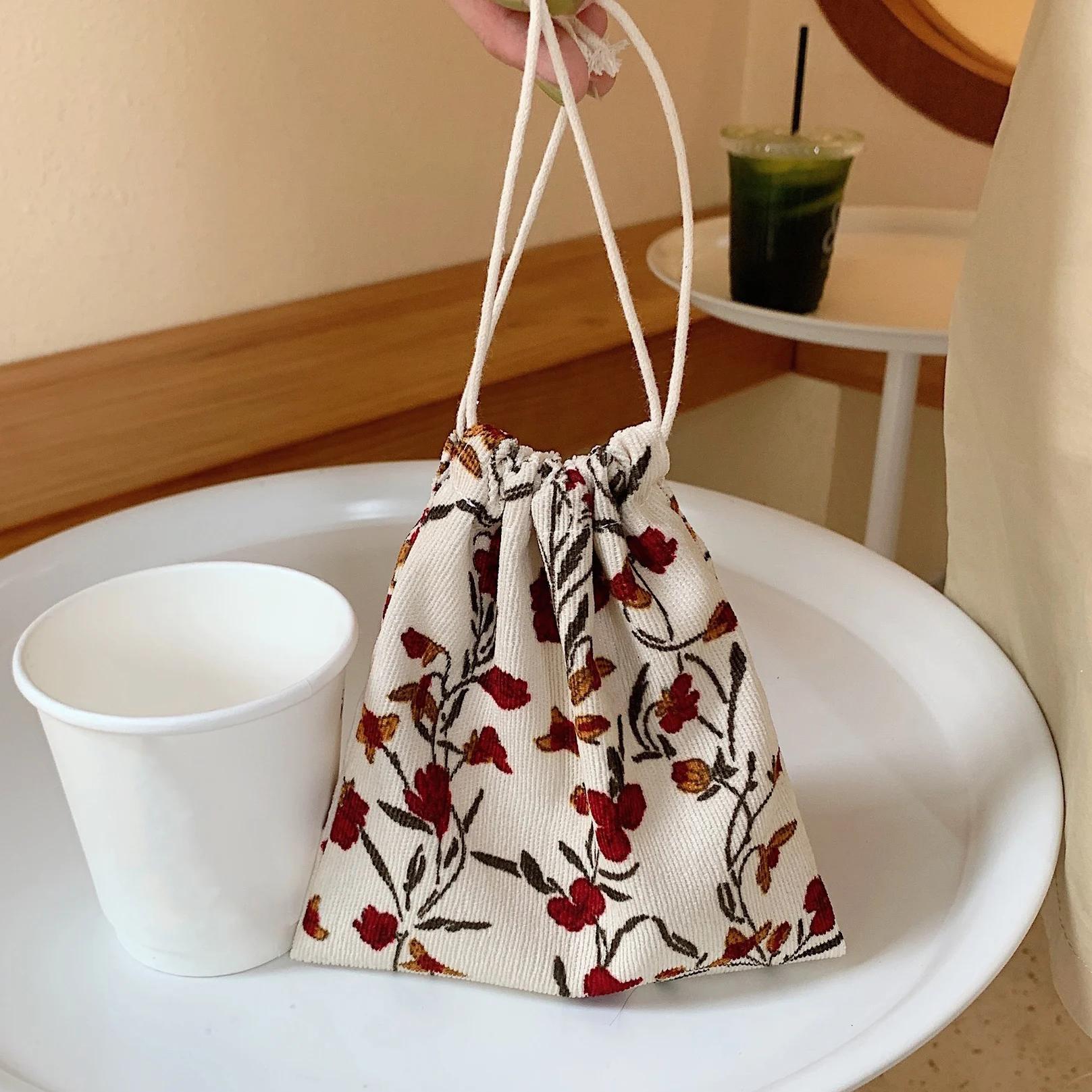 

Хлопково-льняная сумка для хранения на шнурке с цветочным принтом, женская сумка для хранения отделки, милая косметичка, рождественский подарок, органайзер для конфетных украшений