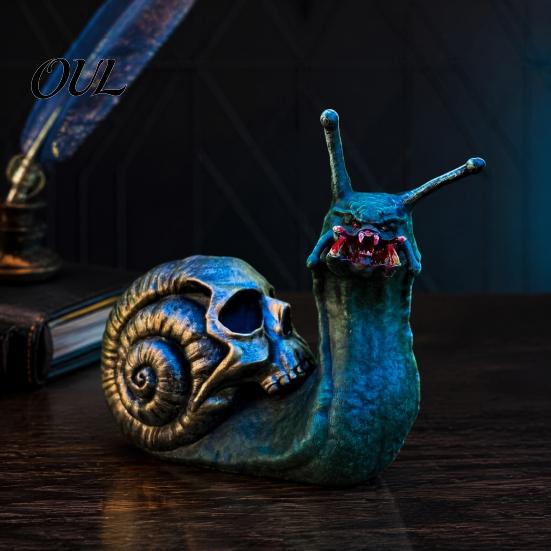 Realistic Skull Snail Sculpture Halloween Resin Statue, Creepy Horror Ornament with Small Gift for Friends Shell, Scary Party Haunted House