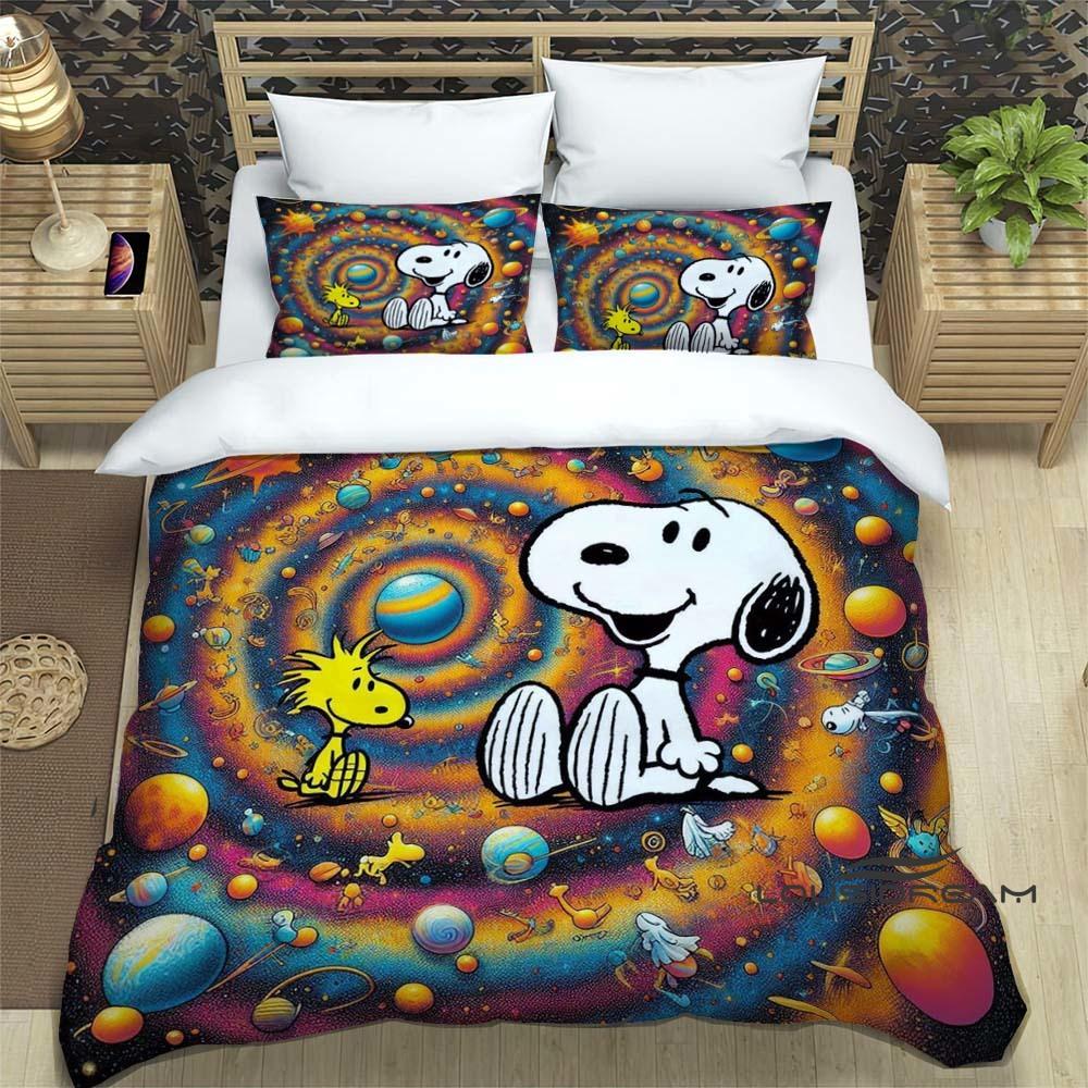 (Snoopy) Sunflower-Themed Printed Bedding Set: Featuring a duvet cover and pillowcases, this soft and comfortable set is availab
