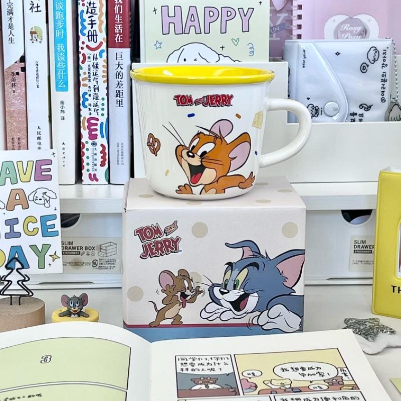 

Birthday gifts for girls, cute ceramic graduated cups, couple mugs, souvenir gift boxes. 301-400ml