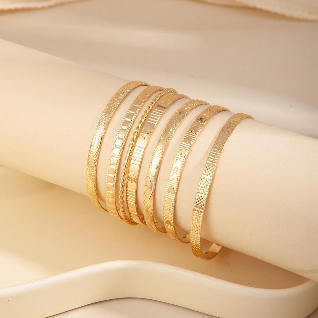 Exaggerated Wide Band Arrow Rhombus Floral Open Cuff Bracelet Set - Stackable Metal Hand Jewelry