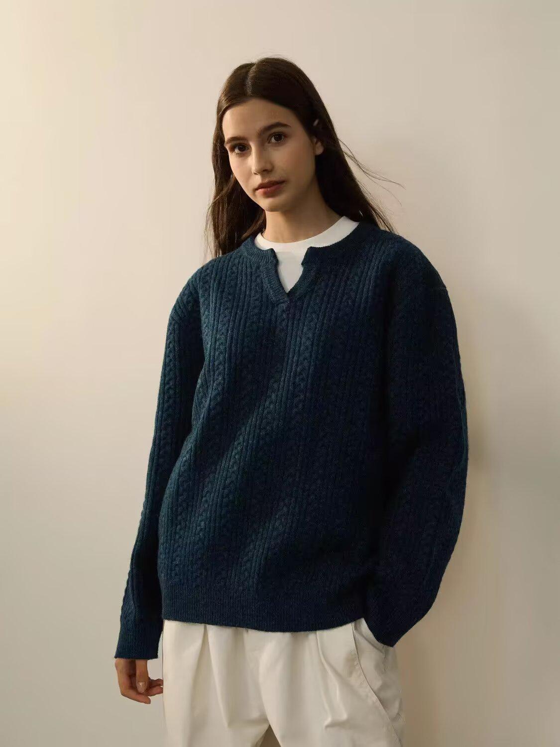 Men’s Retro V-Neck Cable Knit Sweater - Loose Fit, Solid Color, Autumn/Winter Pullover L