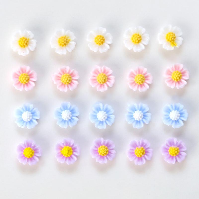 50 Pièces Mini Marguerites 3D Charms Nail Art Accessoires Fournitures de Décoration Manucure Matériaux Design Dos Plat Bijoux d'Ongle DIY
