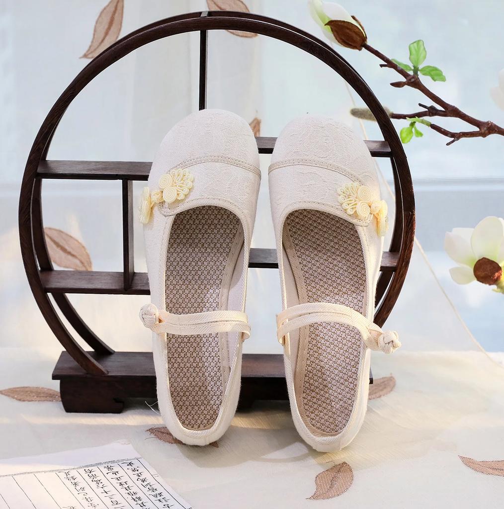 Chinese Knot Women Cotton Fabric Embroidered Ballet Flats Retro Ladies Casual Traditional Old Beijing Shoes Solid Color