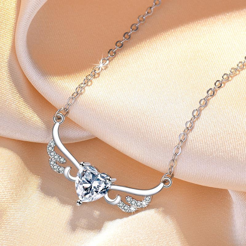 925 Sterling Silver Moon Necklace Pendant Zircon For Women Fashion Exquisite Student Girlfriend Jewelry Accessories Heart GiftGood Product
