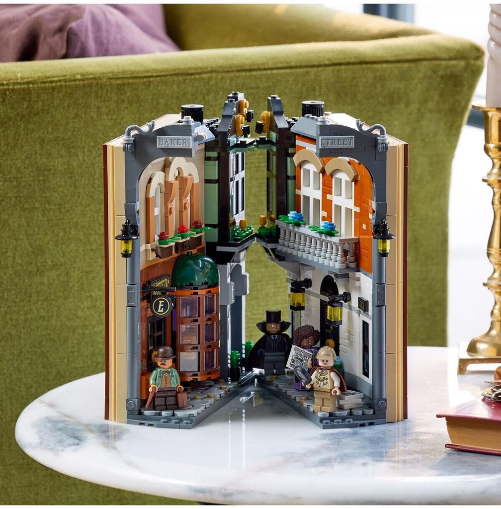 LEGO Constructor Walkie-talkie, Set Sherlock Holmes: Book Corner (10351)