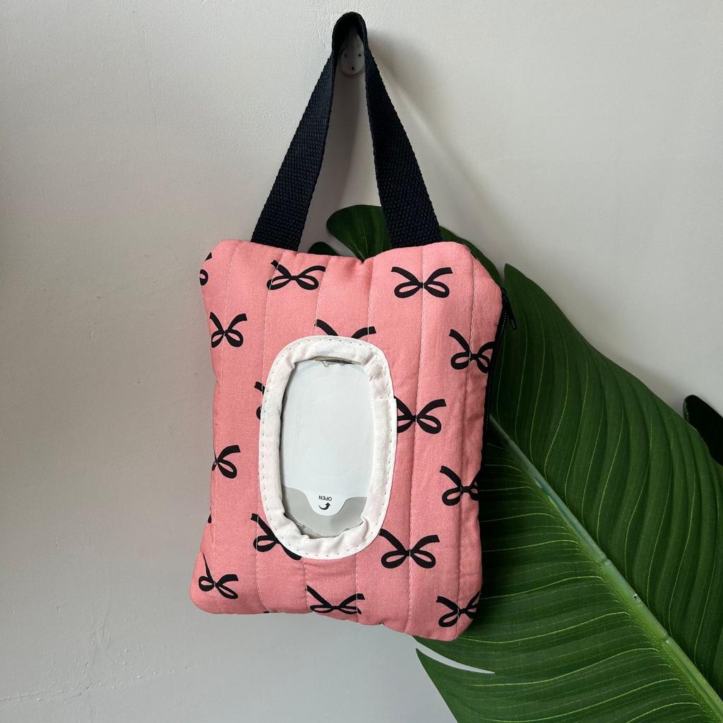 Portable Wet Wipes Case Bow Print Flip Cover Tissue Box Baby Stroller Hanging Tissue Dispenser Holder Car Napkin Storage Bag