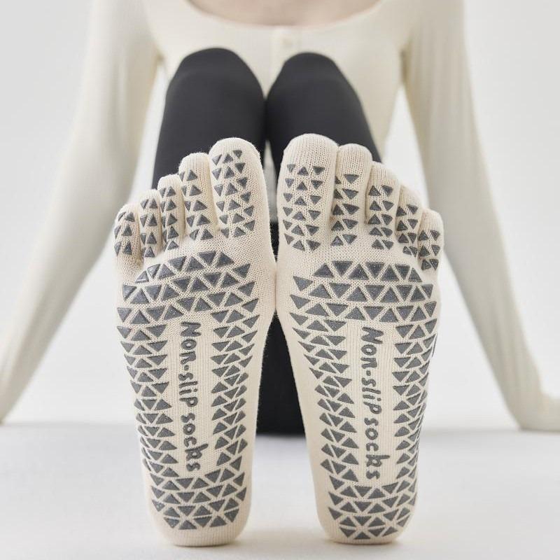 Ladies Spring and Autumn Professional Non Slip Yoga Pilates Exercise Five Finger Tube Five Finger Socks