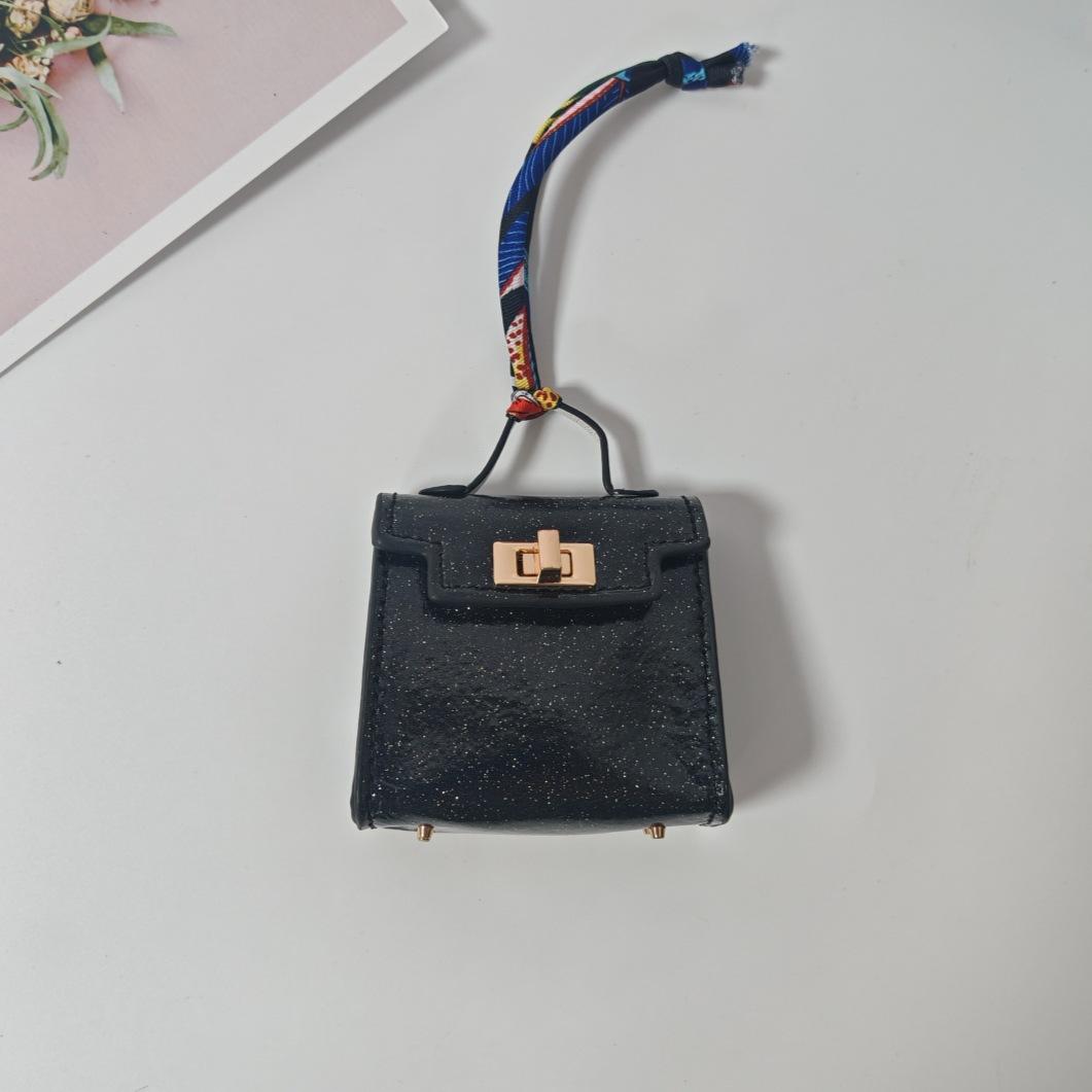 

Mist You Bag Accessories Sweet Potato Small Bag Light Makeup Bag New Style Fashionable Decoration Collar Red Bag Earphone Bag Car Key Bag 7.5x3.5x9.5cm чорний