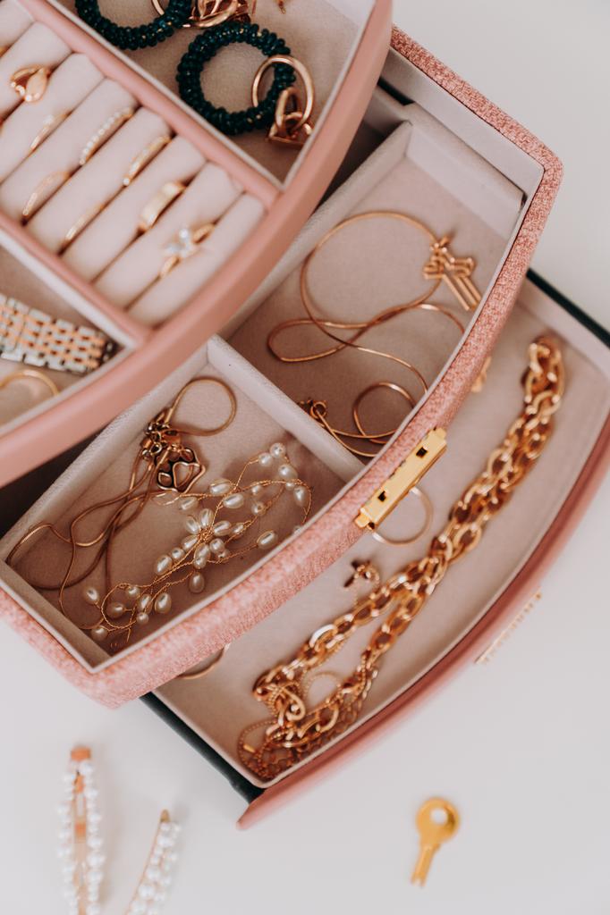 Elegant jewelry box - Peterson