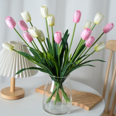 Künstliche Blumen 3-Kopf Seiden-Tulpenstrauß mit biegsamem Eisendrahtstiel Falsche Floristik