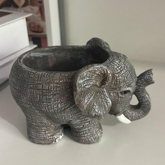 Resin Elephant Shaped Planter Cute Animal Flower Pot for Indoor Plants Small Cactus Pot for Office Home Desktop Decor