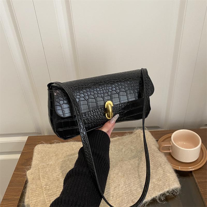 Aesthetic trend niche design autumn new fashion retro solid color simple and versatile single shoulder portable