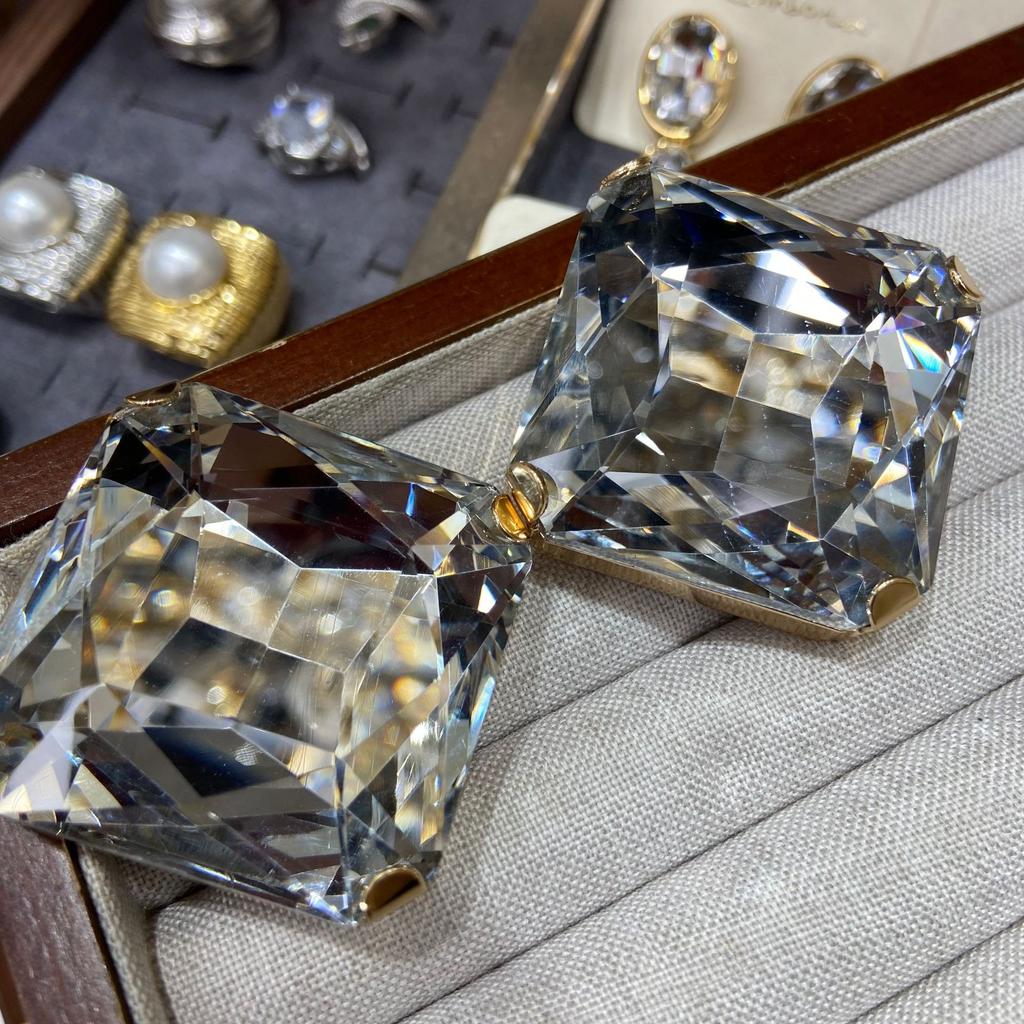 Wind Einfache Atmosphäre Quadrat Achteckig Glas Mondlicht Kristall Große Einzelne Diamantohrringe Leichter Luxus Hochwertige Steckerohrringe