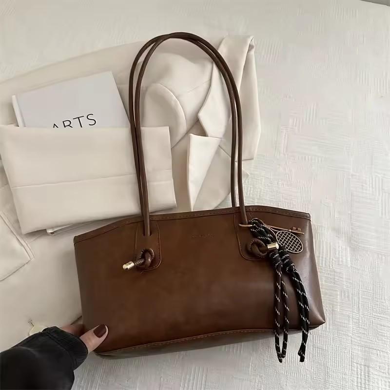 European American Retro Tote Bag Korean Fashion Shoulder Bags Advanced Simple Handbag New Large Capacity Pendant Versatile Bags