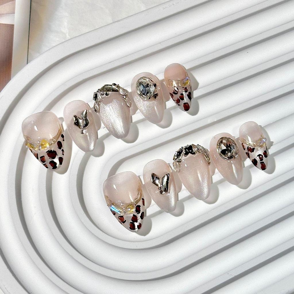 Leopard Print Cat Eye Almond Wearable Nails – Short, Handmade, Bling Nail Art for Spicy Girl Style