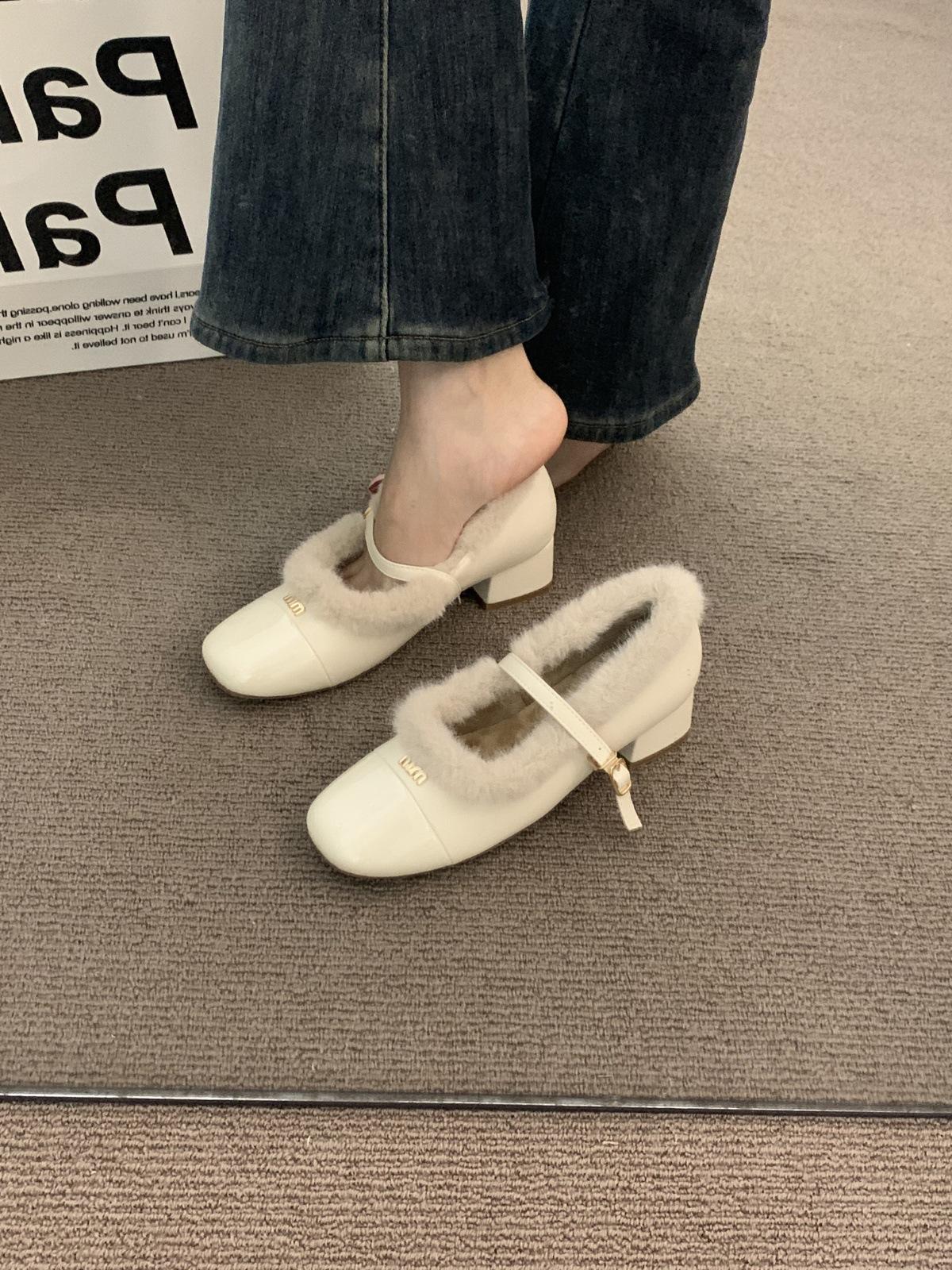 

Premium fashionable outer wear leopard print single shoes women s shoes 2025 thick heel velvet small fragrant style grandma cotton shoes 40