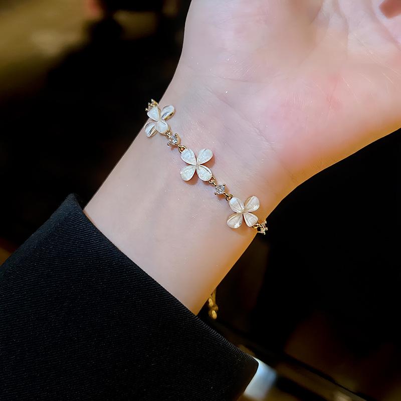 Latest Stylish Fashionable Korean Delicate Light High End Flower Cubic Zircon Wrist Bracelet Ladies Jewelry Gathering Party Event Giveaway Gift Idea