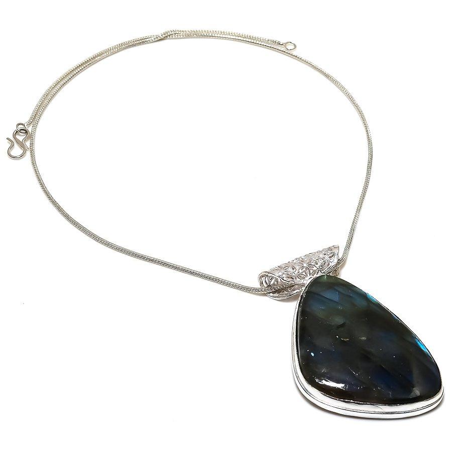 

Labradorite Gemstone Handmade Ethic Jewelry Pendant 2.64 SR-6031