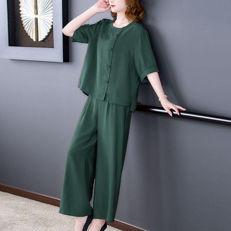 Mother's Summer 2026 Stylish Loose Fit Two-Piece: Short Sleeve, Casual, Slimming, Tummy Concealing for Middle-Aged Women