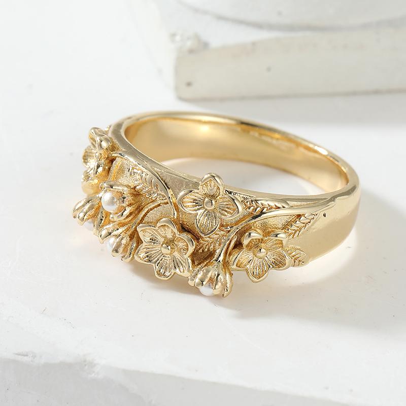 Aesthetic Inlaid Imitation Pearl Flower Women's Ring Vintage Gold Color Hand Carving Daily Wear Party Jewelry Anniversary Gift