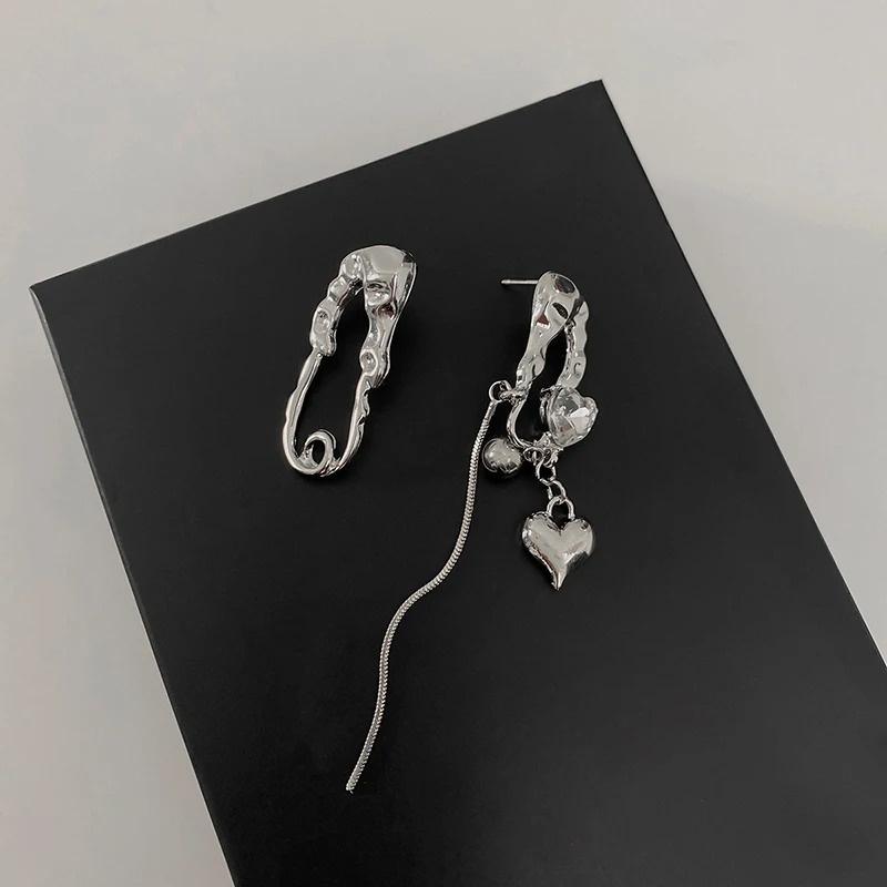 Vintage Punk Zircon Tassel Heart Pendant Metal Earrings for Women Men Goth Y2K Harajuku Long Chain Jewelry Accessories