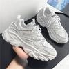 Heren lente zomer nieuwe lichtgewicht ademende mesh sportschoenen casual comfortabele dikke zool heren hardloopsneakers