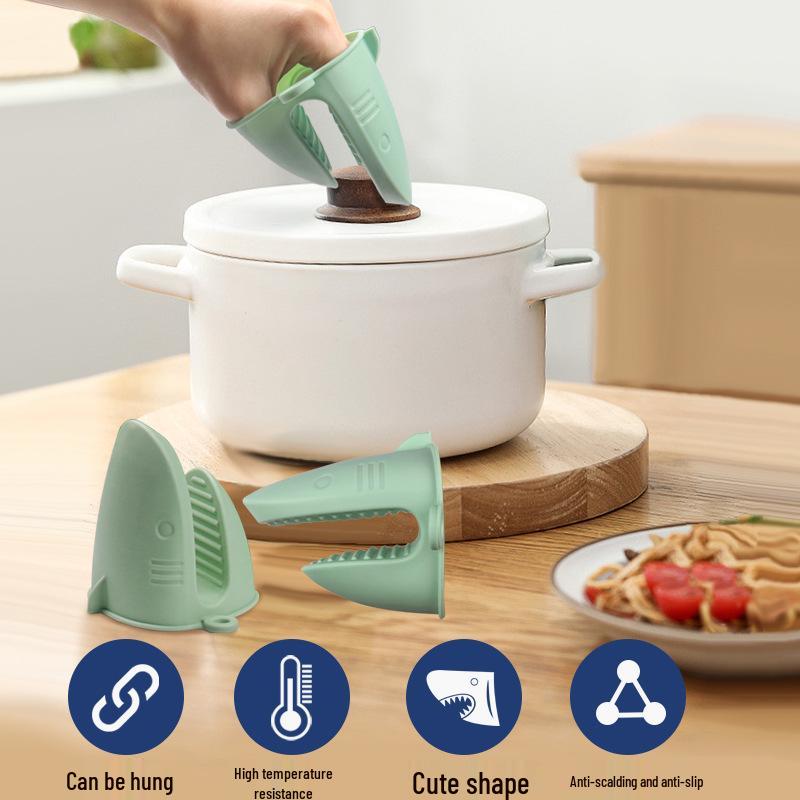 Heat-Resistant Non-Slip Silicone Oven Gloves & Bowl Clip