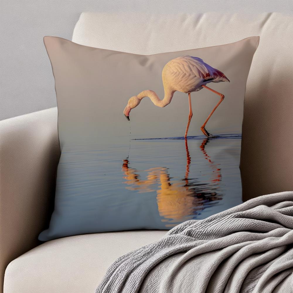 Vivid Photographs of Flying Birds Cushion Cover Pillowcase Antidustmite Invisible Zipper Short Plush Sofa Cushion